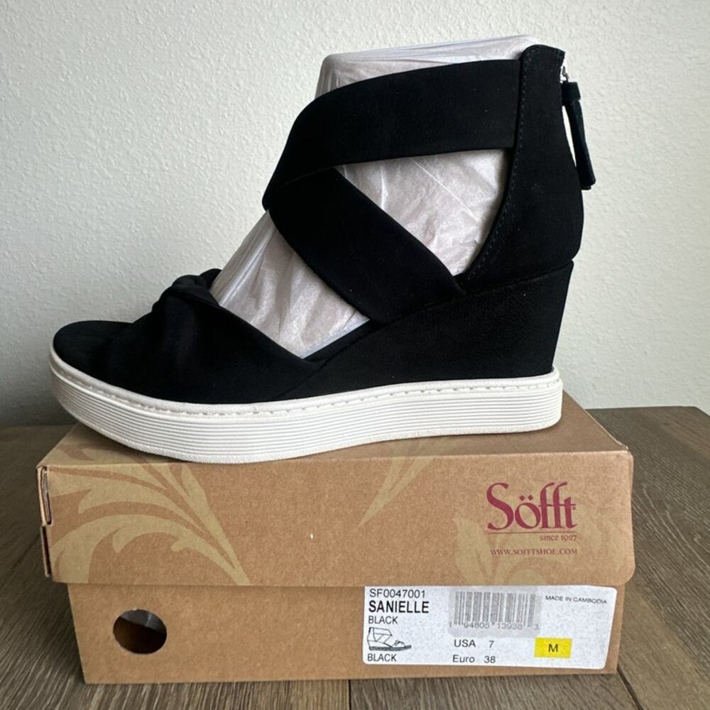 Sofft Sanielle Black Wedge Sneaker Sandal Crisscross Strap Zip Women's Size 7